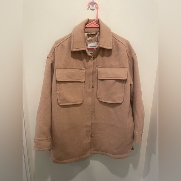 Abercrombie & Fitch Jackets & Blazers - Abercrombie & Fitch Woman’s Camel Shirt Jacket Size XS
